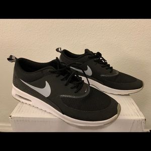 Nike Air Max Thea -Women’s 10